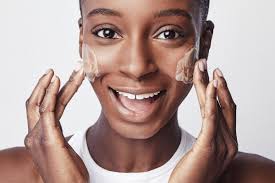 Best Skincare Routine for Combination Skin: Balancing Moisture & Oil