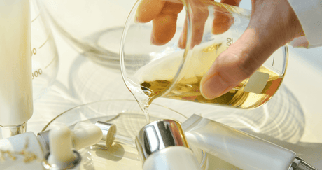 Natural Ingredients vs Synthetic Actives: What Works Best for Sensitive Skin